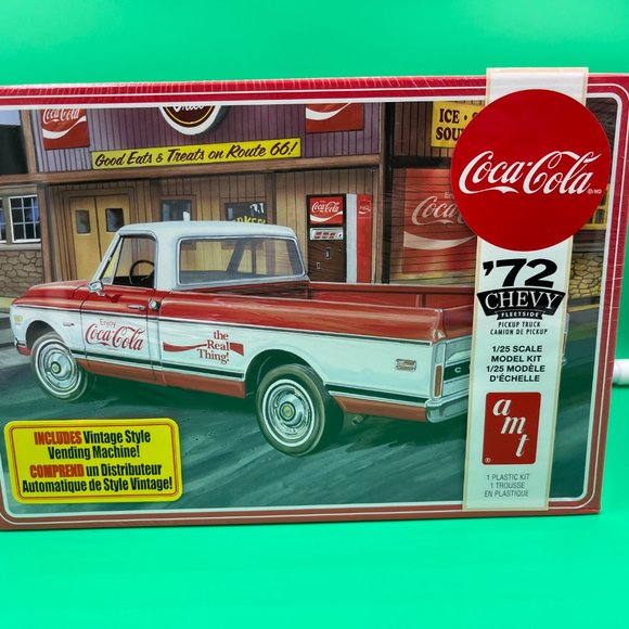 AMT 1:25 Scale Coca-Cola 1972 Chevy Pickup Truck Model Kit - Picture 2 of 4